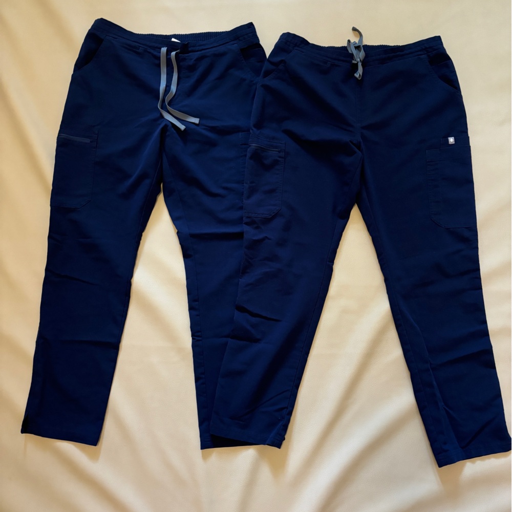 2 Figs Navy Yola Skinny Scrub Pants